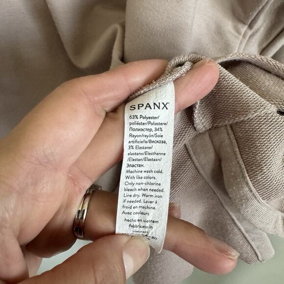 SPANX Women's Pullover Dolman Long Sleeve Sweater Sz Large Oatmeal Beige Nude - Picture 5 of 9